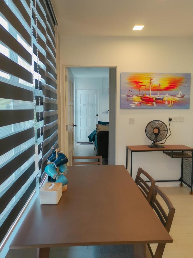 Kamalia Villas Kampung Penarik Esterno foto