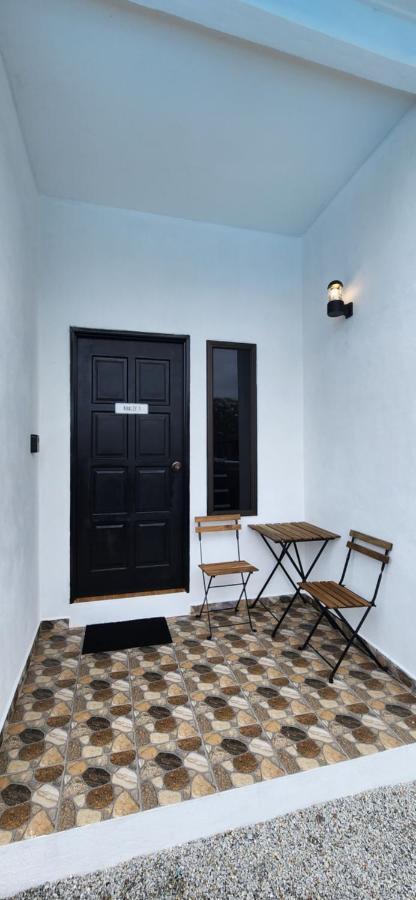 Kamalia Villas Kampung Penarik Esterno foto