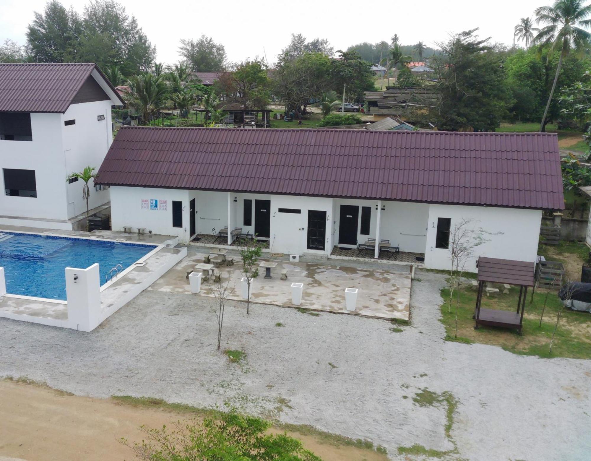 Kamalia Villas Kampung Penarik Esterno foto