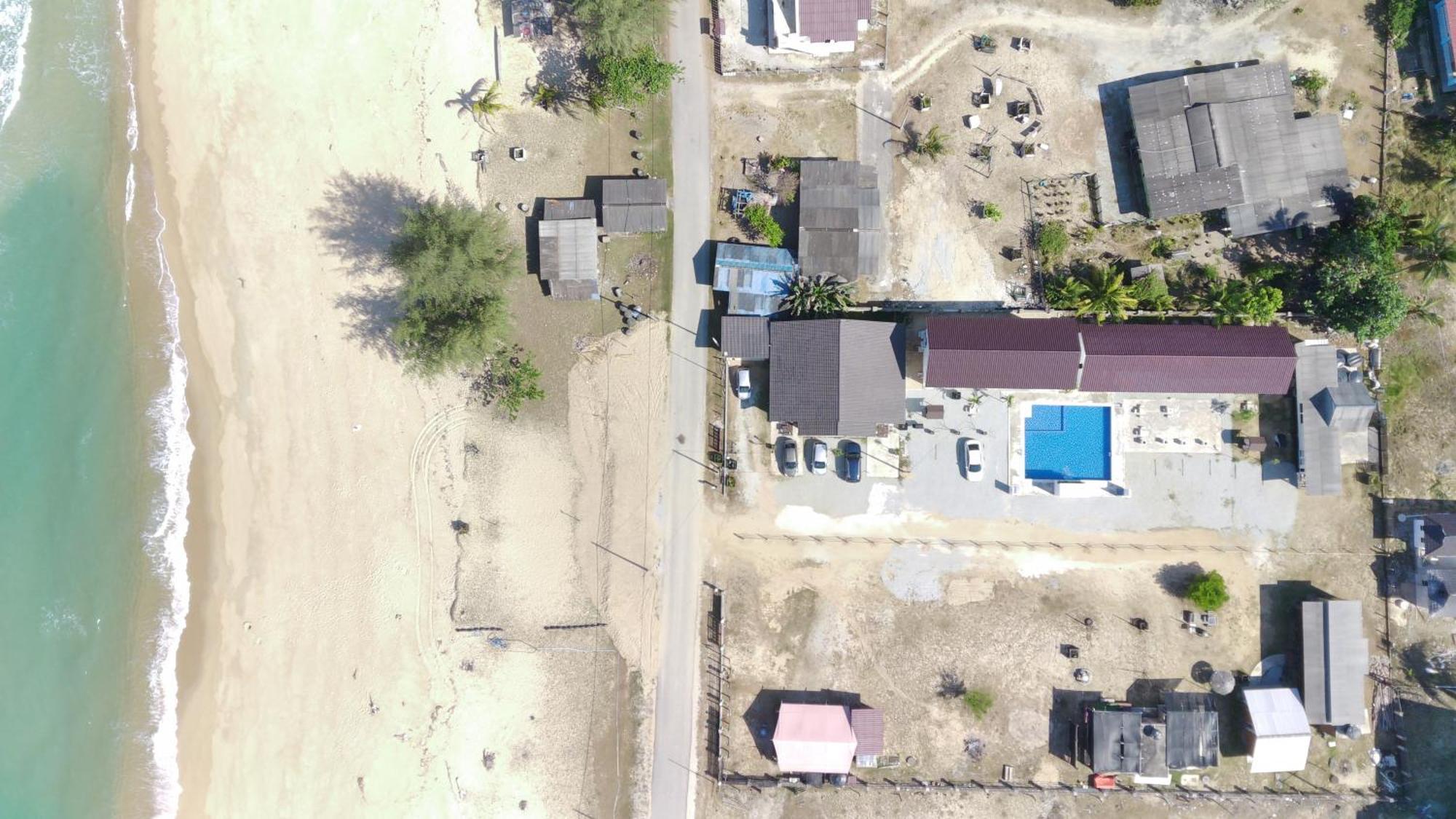 Kamalia Villas Kampung Penarik Esterno foto